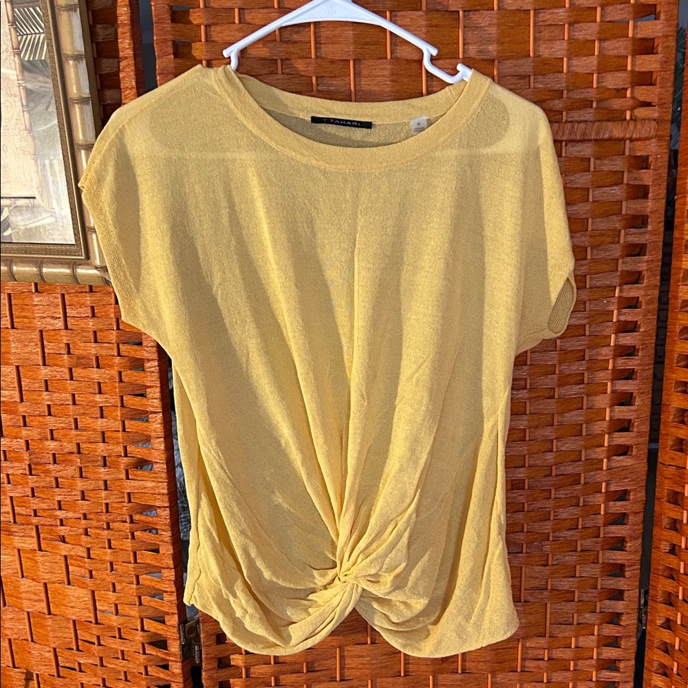 Tahari golden ✂️